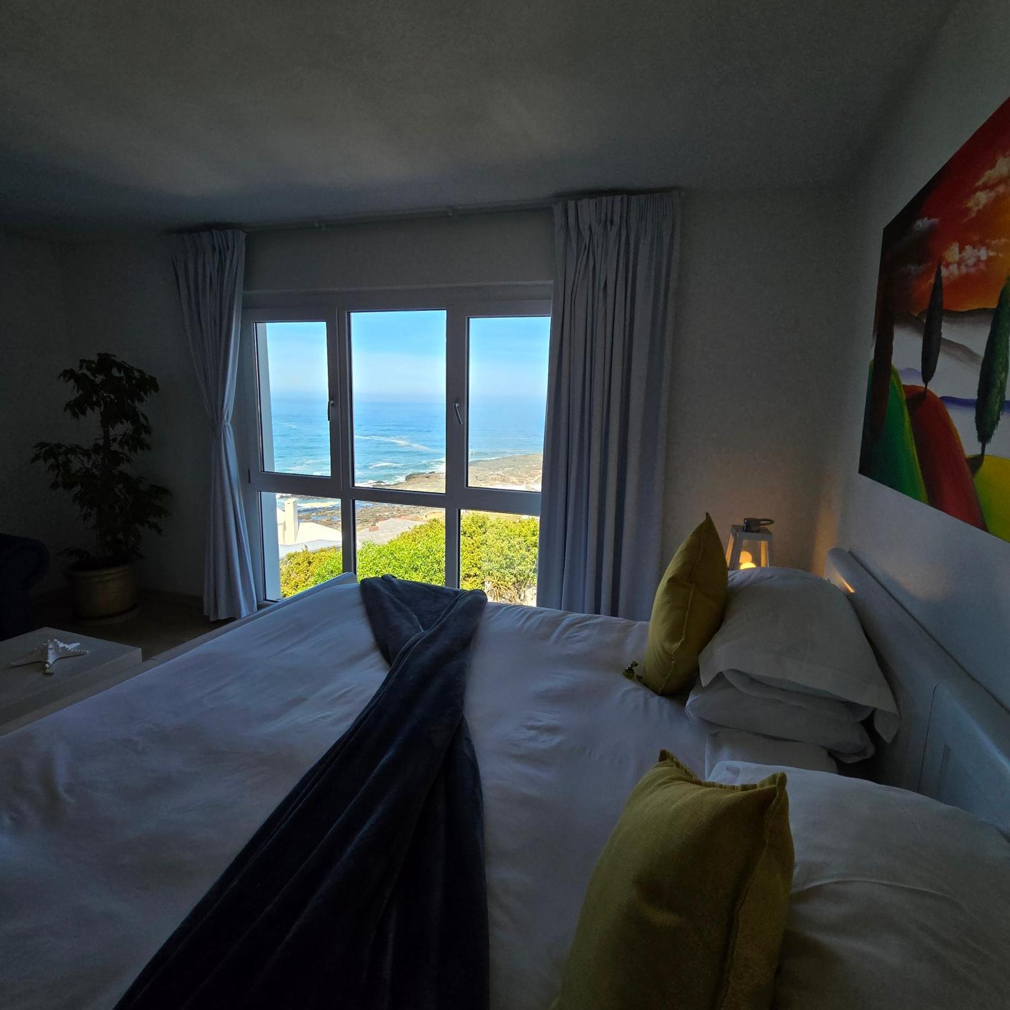 Swept Away Guesthouse - No-Loadshedding Yzerfontein Exterior foto