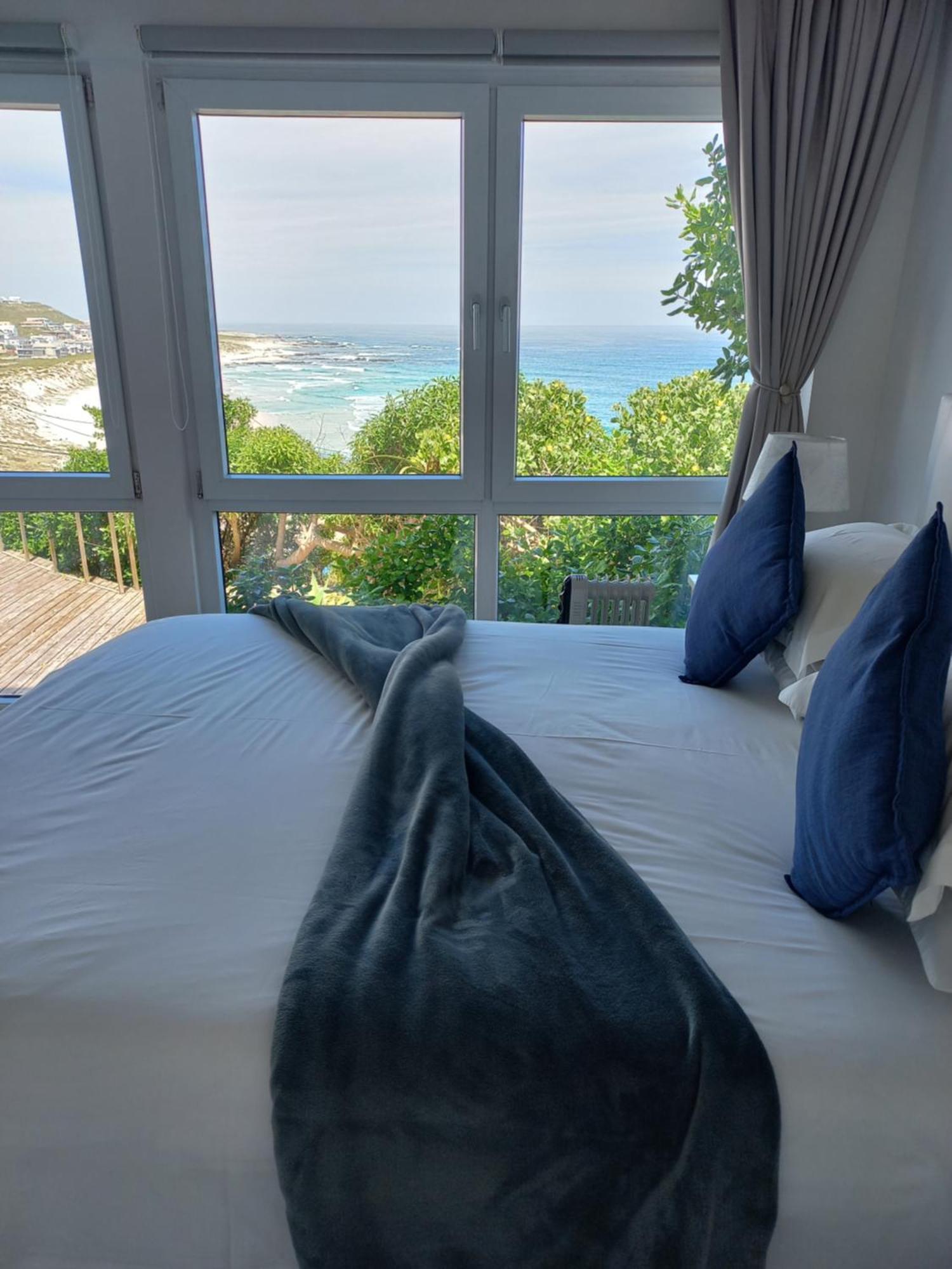 Swept Away Guesthouse - No-Loadshedding Yzerfontein Exterior foto