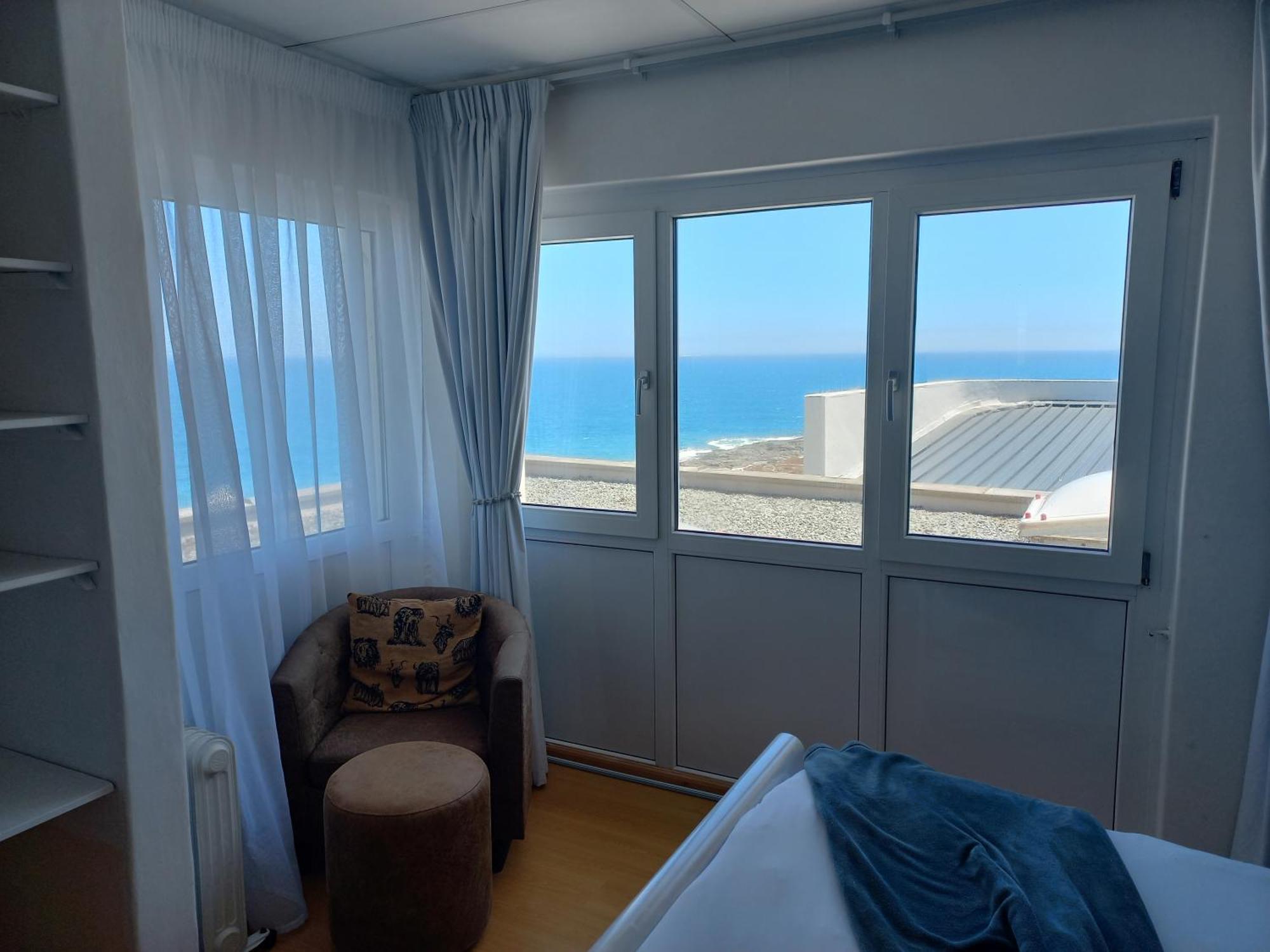 Swept Away Guesthouse - No-Loadshedding Yzerfontein Exterior foto