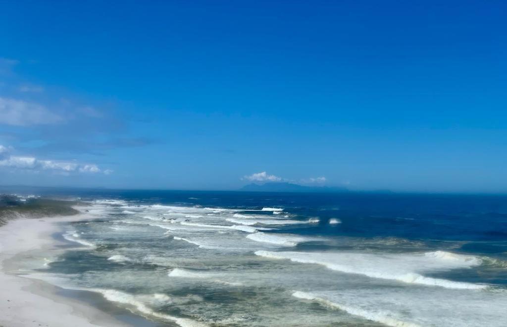Swept Away Guesthouse - No-Loadshedding Yzerfontein Exterior foto